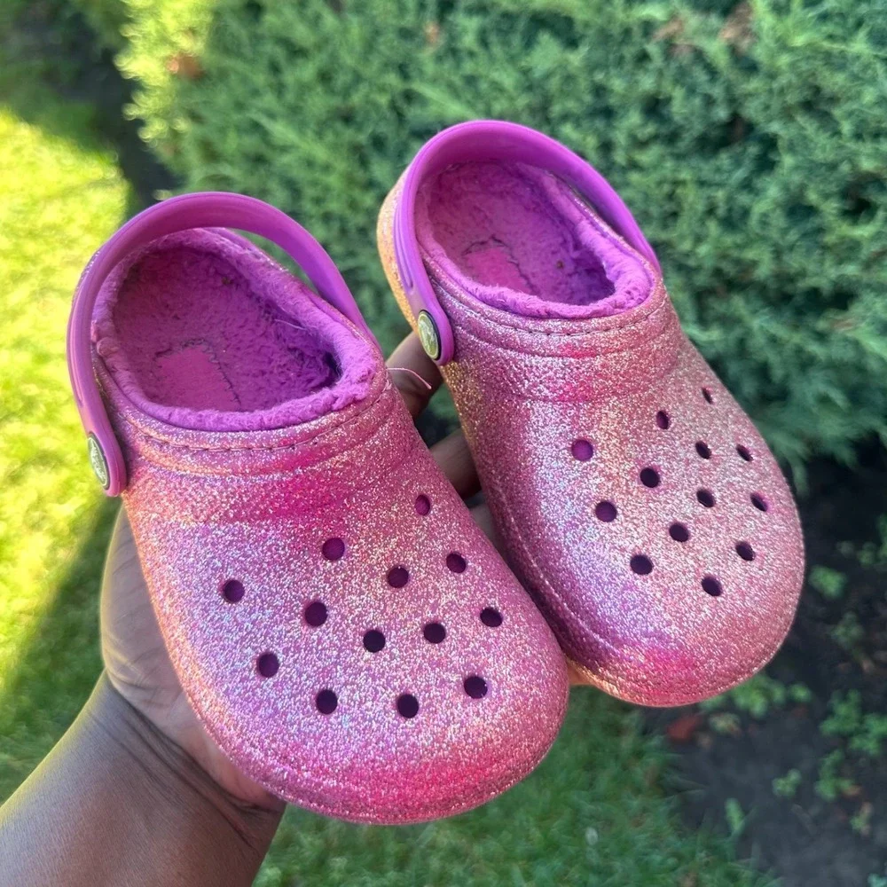 Crocs Kids Classic Lined Glitter Clogs Size 11 Pink Sparkle Sandals